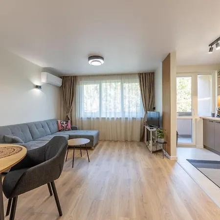 Apartment Relax And Varna